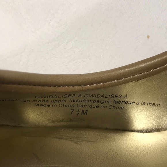 Guess natural tan wedge, size7.5 - Picture 8 of 8